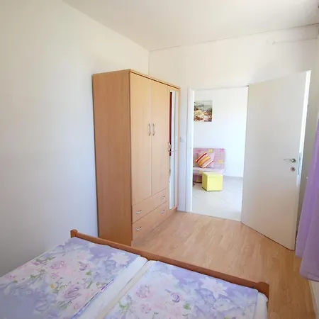 Blanka By El-pi Tours Apartment