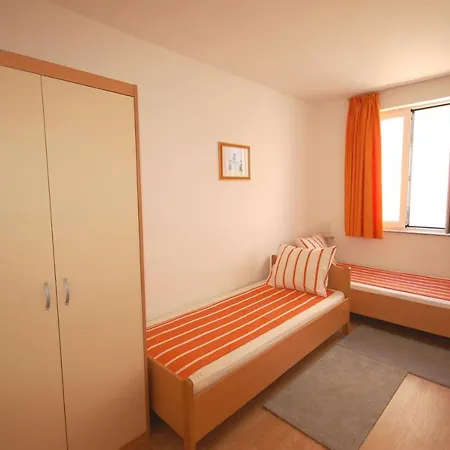 Blanka By El-pi Tours Apartment Njivice