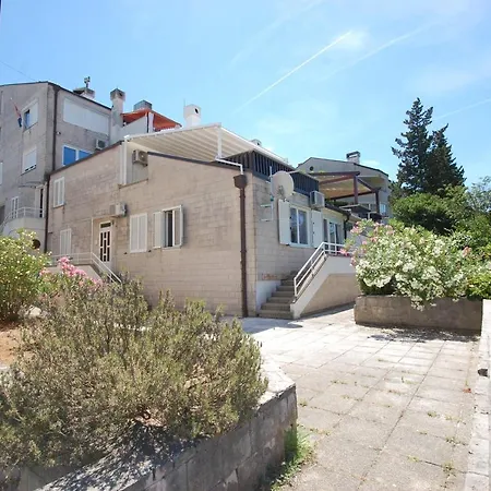 Blanka By El-pi Tours Apartment