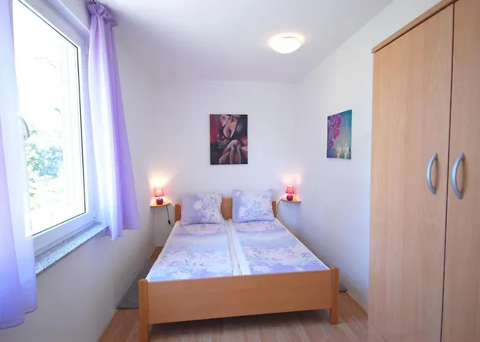 Blanka By El-pi Tours דירה *