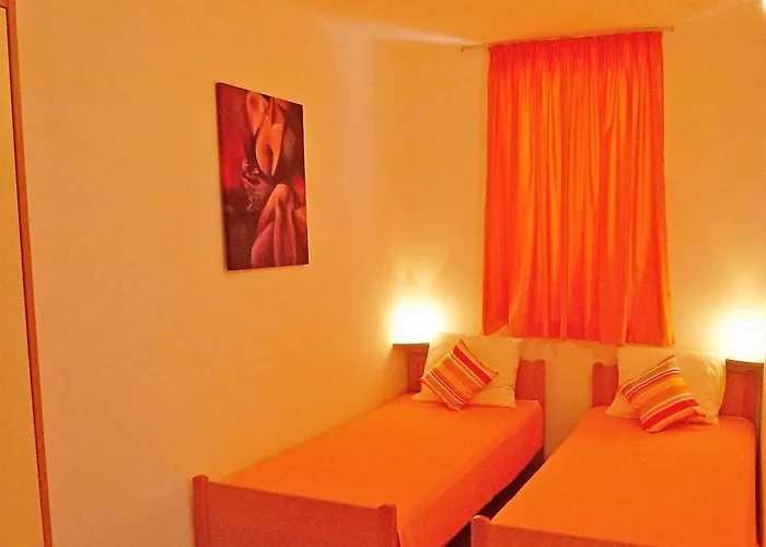 Blanka By El-pi Tours דירה נייביצה